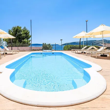 Apartment Medena-2 By Interhome Trogir