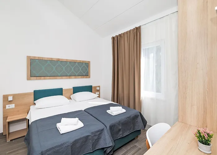 Medena-2 By Interhome * تروغير